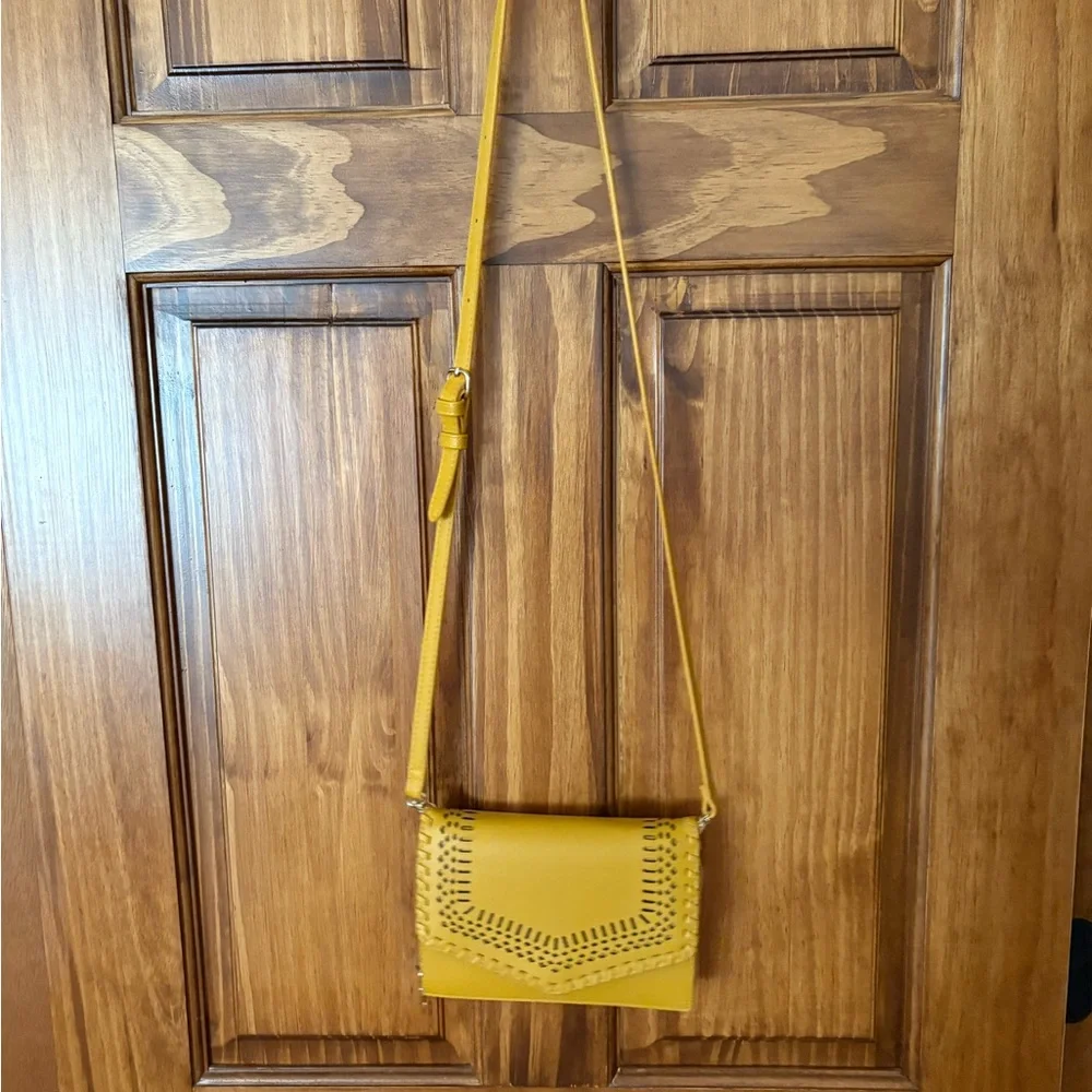 Mustard yellow crossbody bag - Picture 3 of 5